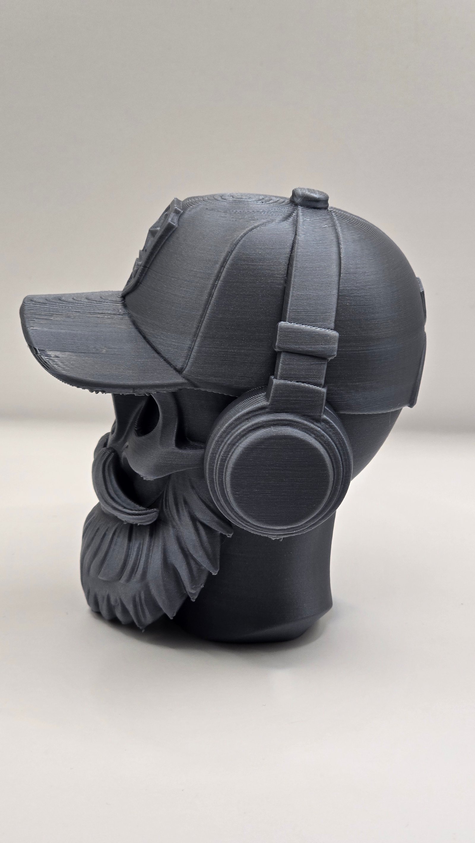 Preview Bearded skull