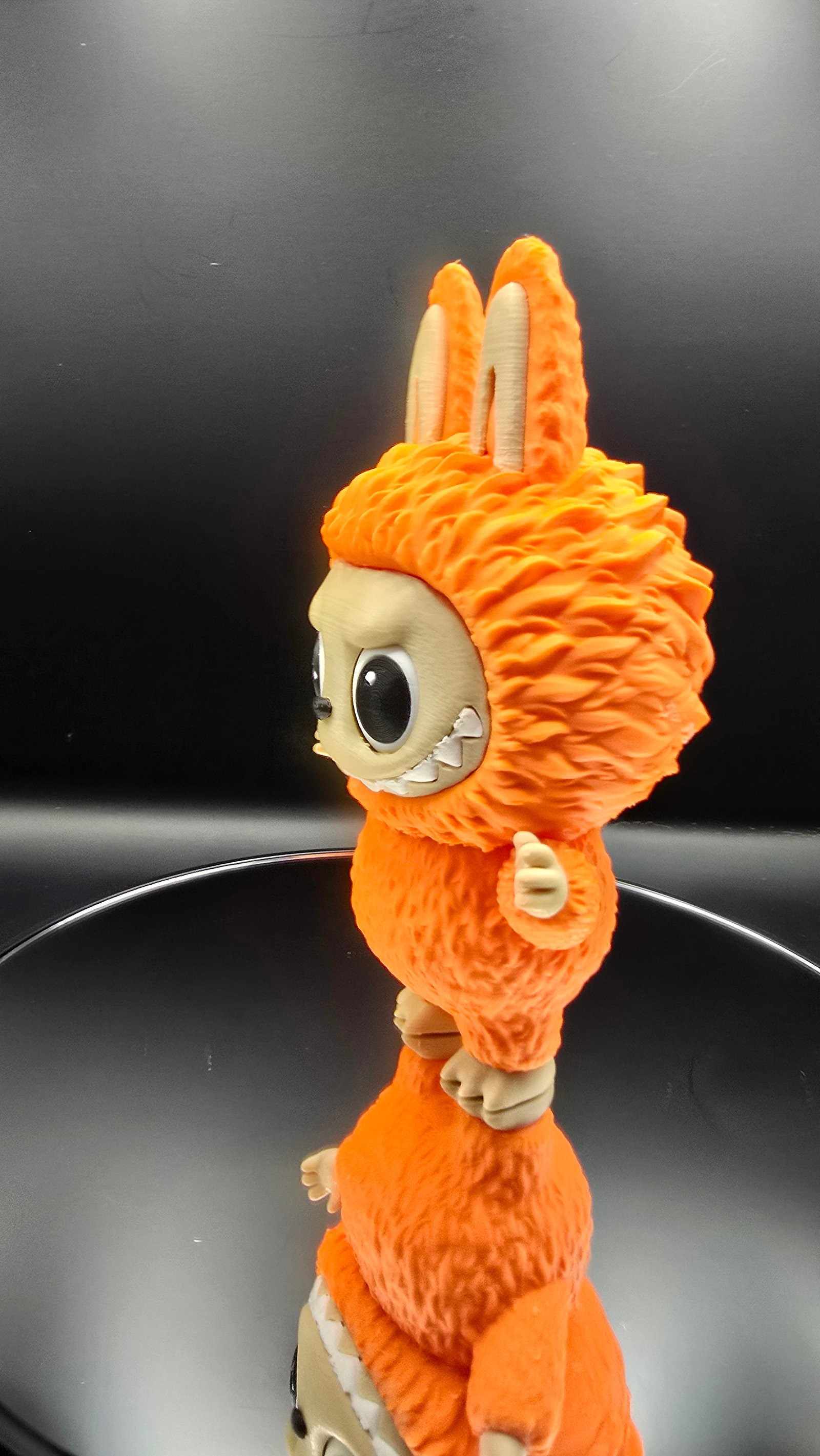 Preview Labubu Orange