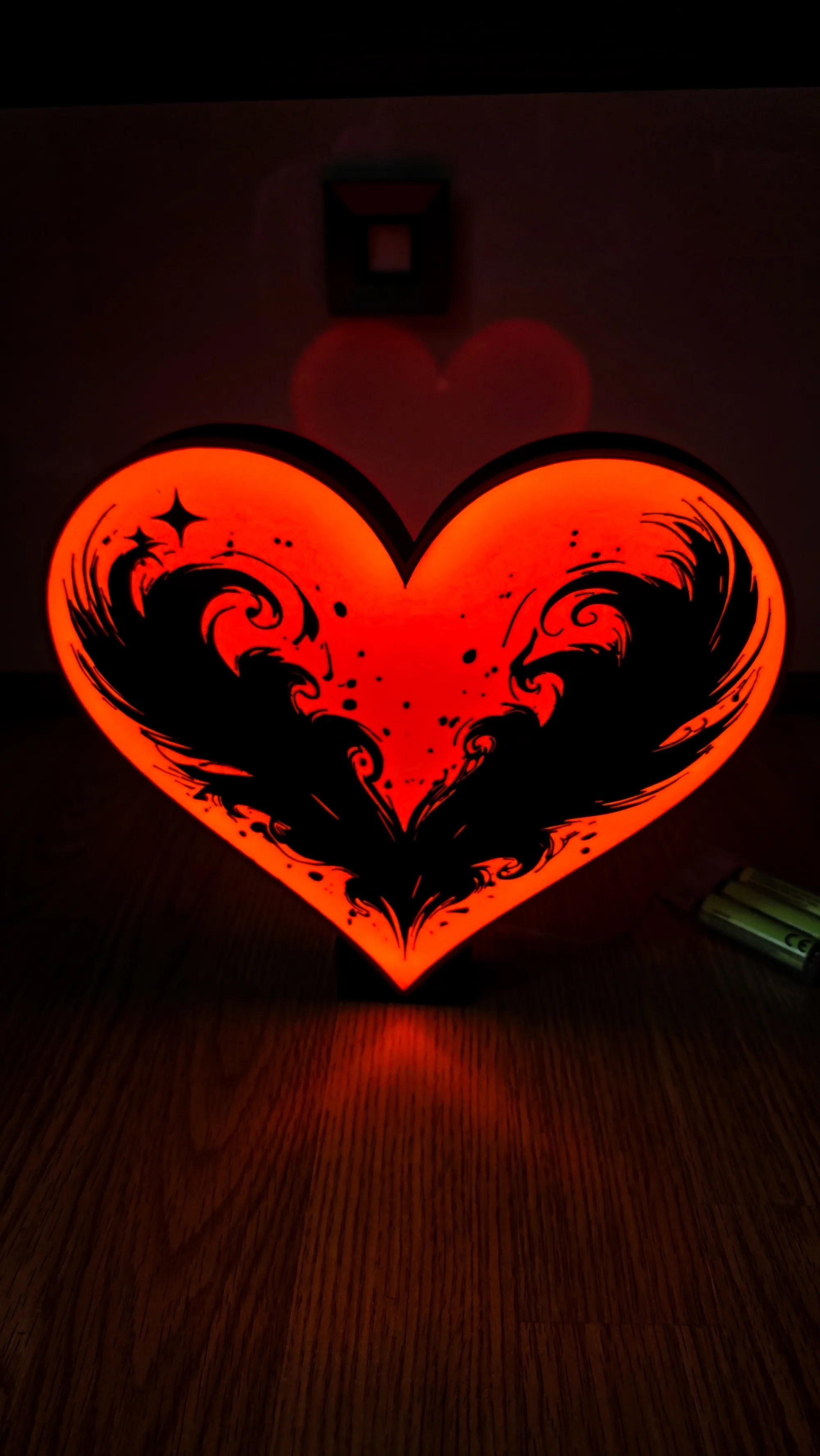 Lampa Inima Red Black