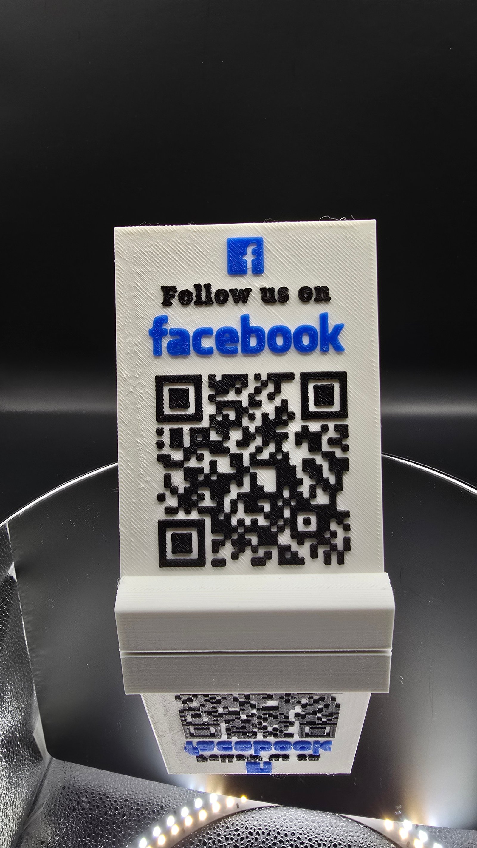 Suport Promotional Cu Cod Qr Facebook